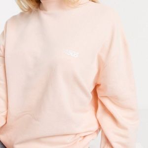 Woman’s sweatshirt (size us4)